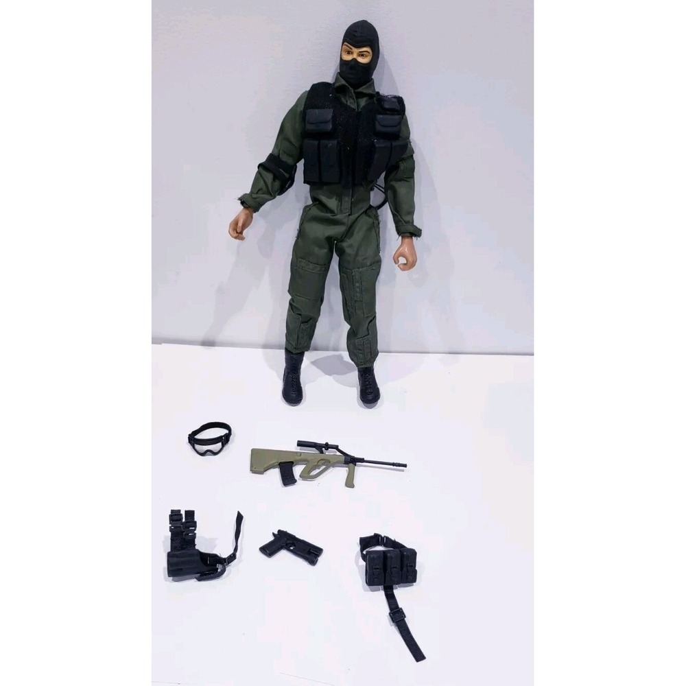 21st Century Toys Ultimate Soldier 12" Action Figure With Accessories